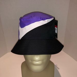 NWT Nike Bucket Hat Purple & Black 🧢